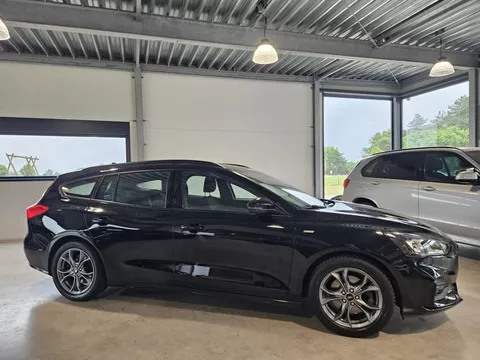 Ford Focus Wagon 1.0 EcoBoost ST Line Business