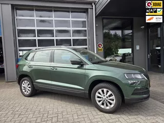 Skoda Karoq 1.0 TSI Business Edition *Navi/telefoon, * PDC.