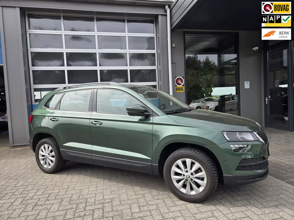 Skoda Karoq 1.0 TSI Business Edition *Navi/telefoon, * PDC.