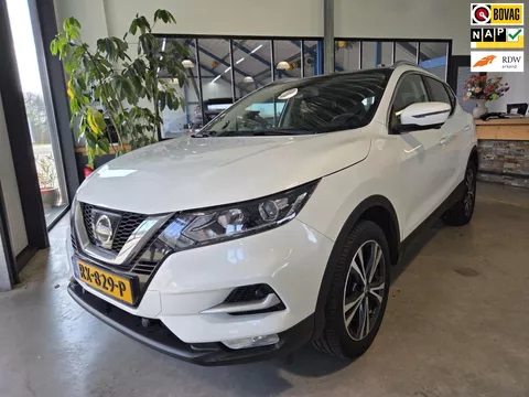 Nissan Qashqai 1.2 N-Connecta * Navigatie/Panorama/camera !