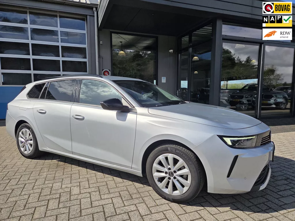 Opel ASTRA SPORTS TOURER 1.2 Turbo Business Edition