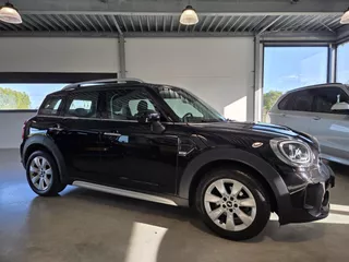 MINI Countryman Mini 1.5 * Navigatie/Telefoon * Climate controle.
