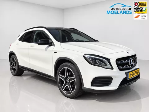 Mercedes-Benz GLA-klasse 200 Panorama dak / stoelverwarming / camera !