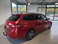 Peugeot 308 SW 1.2 PureTech Blue Lease Premium Trekhaak ! Foto