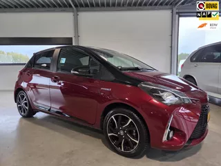 Toyota Yaris 1.5 Hybrid Bi-Tone Navigatie / climate controle !